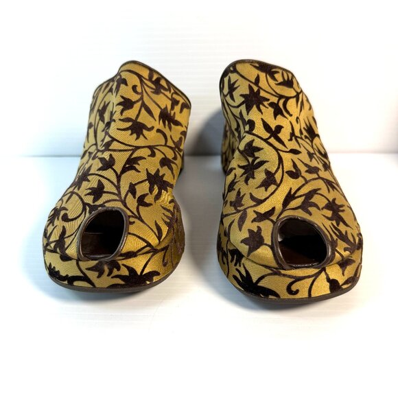 Bassotto Italian Wedge Clogs - Picture 1 of 12